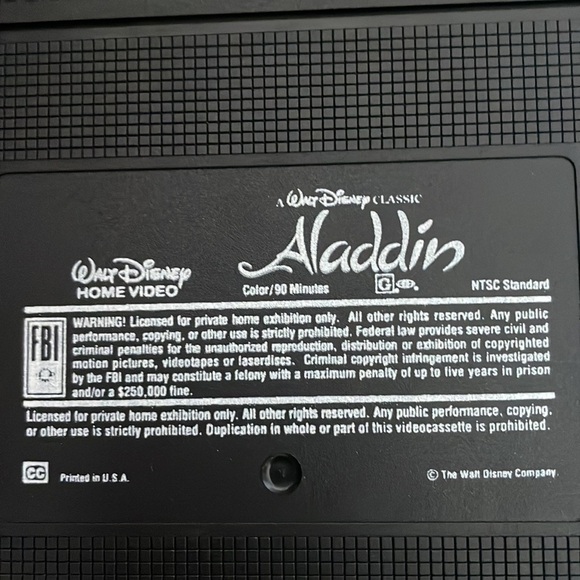 Disney Classic Aladdin VHS Tape Vintage Collectable. - Picture 10 of 16